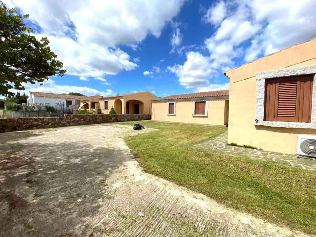 SAN TEODORO - CENTRO E SPIAGGIA A PIEDI - GIARDINO PRIVATO-Rosa 1