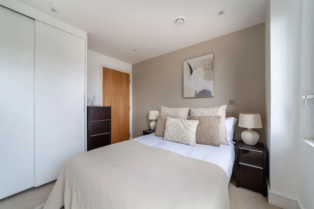 3 Bed Flat by Limehouse Basin