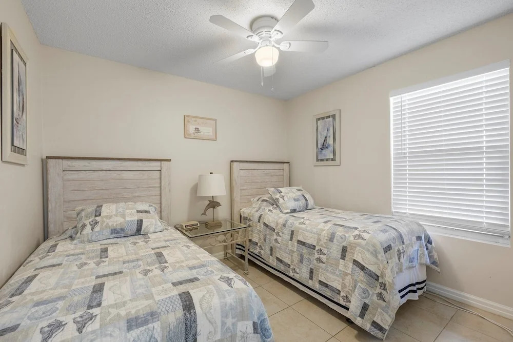 Pelican Beach 1412 2 Bedroom Condo by Pelican Beach Management