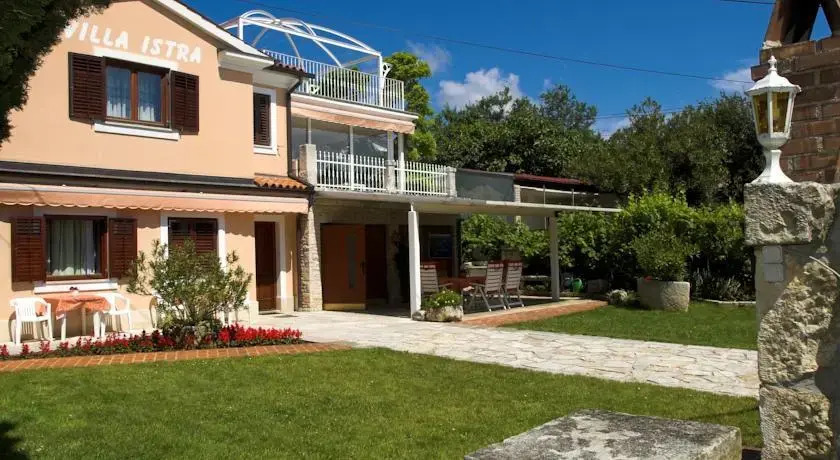 Apartment Lotus in Premantura, Istria by Istrabook