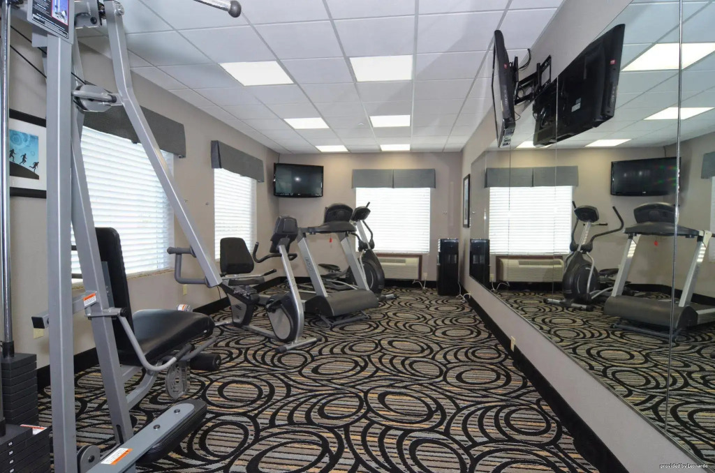 Best Western Plus Kenedy Inn