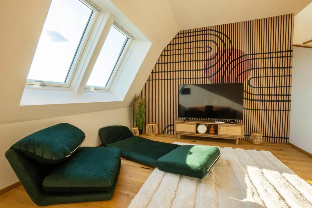 2-story penthouse with designer renovation for 2 people 2 air conditioners