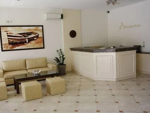 Konstantinos Hotel & Apartments I