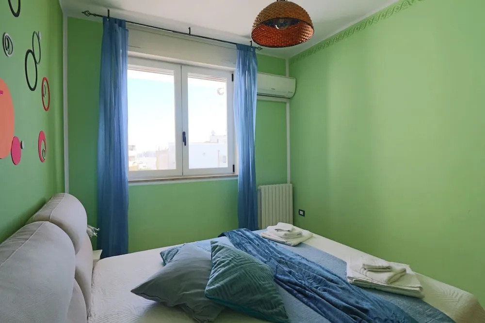 Casa Virginia Elegant One-Bedroom Apartment Near the Beach