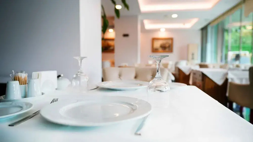 AURA MARINA HOTEL