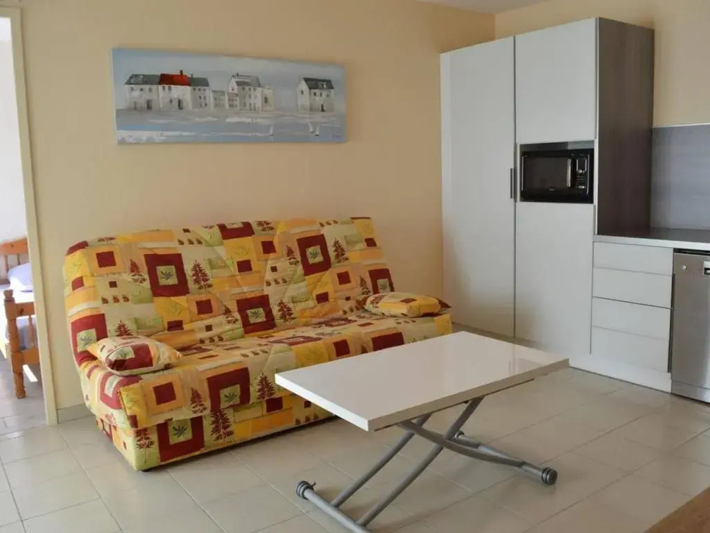 Appartement Le Grau-du-Roi, 3 pièces, 6 personnes - FR-1-250-61