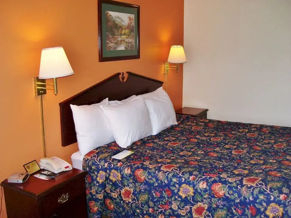 Americas Best Value Inn & Suites
