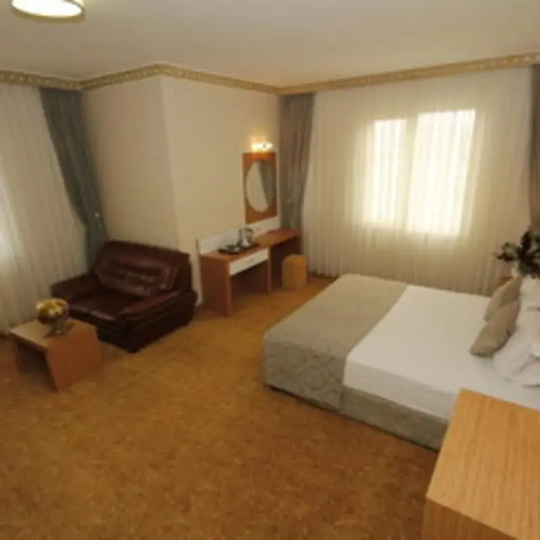 Met Gold Hotel
