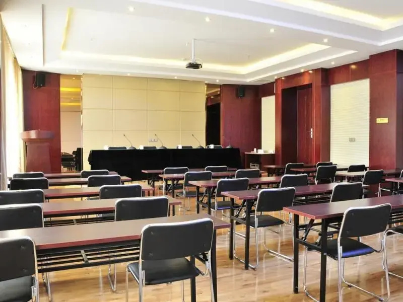 GreenTree Inn Lanzhou Yantan High-tech Zone Nanhe Road Business Hotel