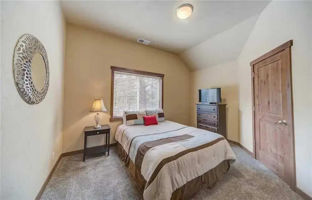 White Elm Lane 21
