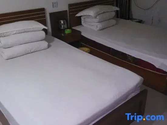 Wuwei Leyi Hotel