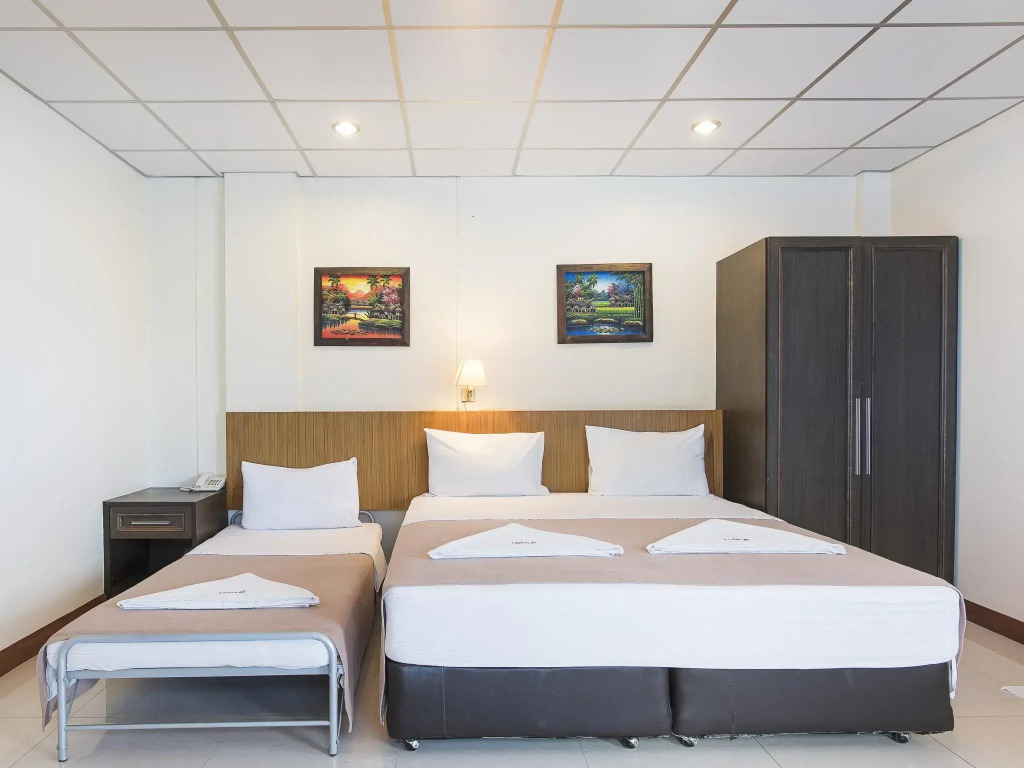 Lodge 61 Hotel
