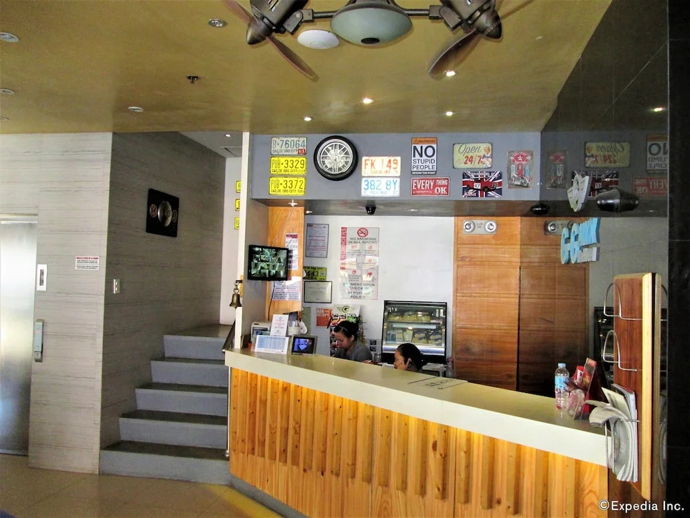 G-Galyx Inn Hotel