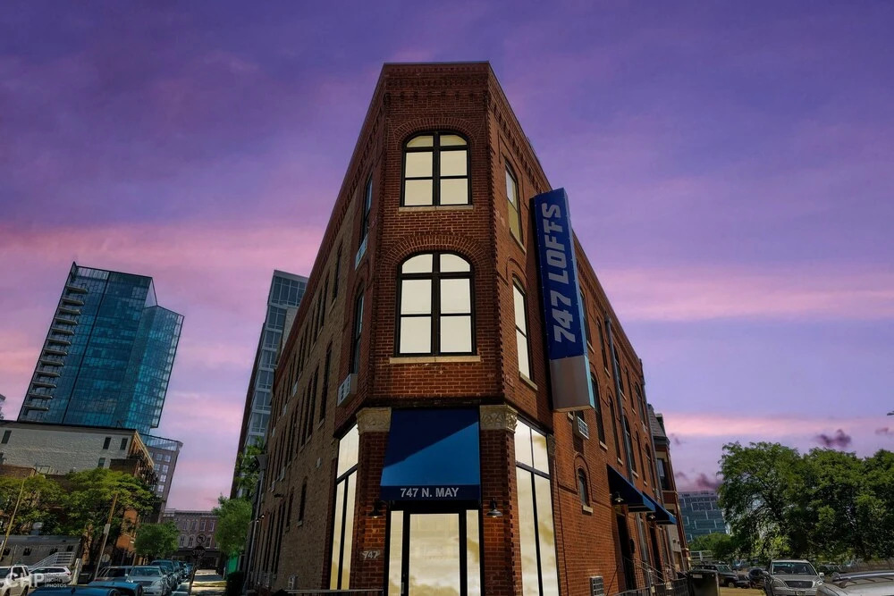 Easy Access To Downtown Or Walk To Local Hot Spots - This Location Cant Be Beat - 747 Lofts Cabin 203 by RedAwning
