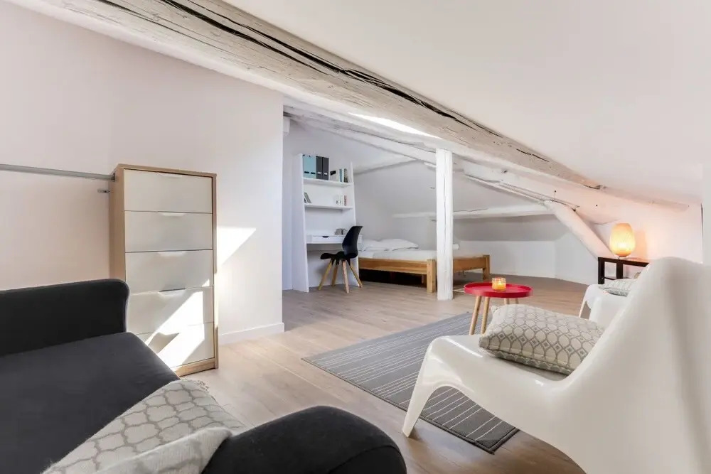Wonderful 2 Bedrooms, Place de la Comédie