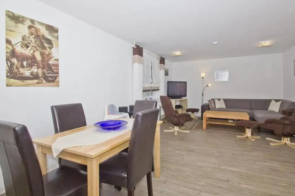 Ferienwohnungen am Hochzeitsberg FeWo 17 Souterrain-Wohnung