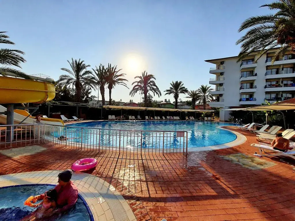 Side Palm Dor Hotel