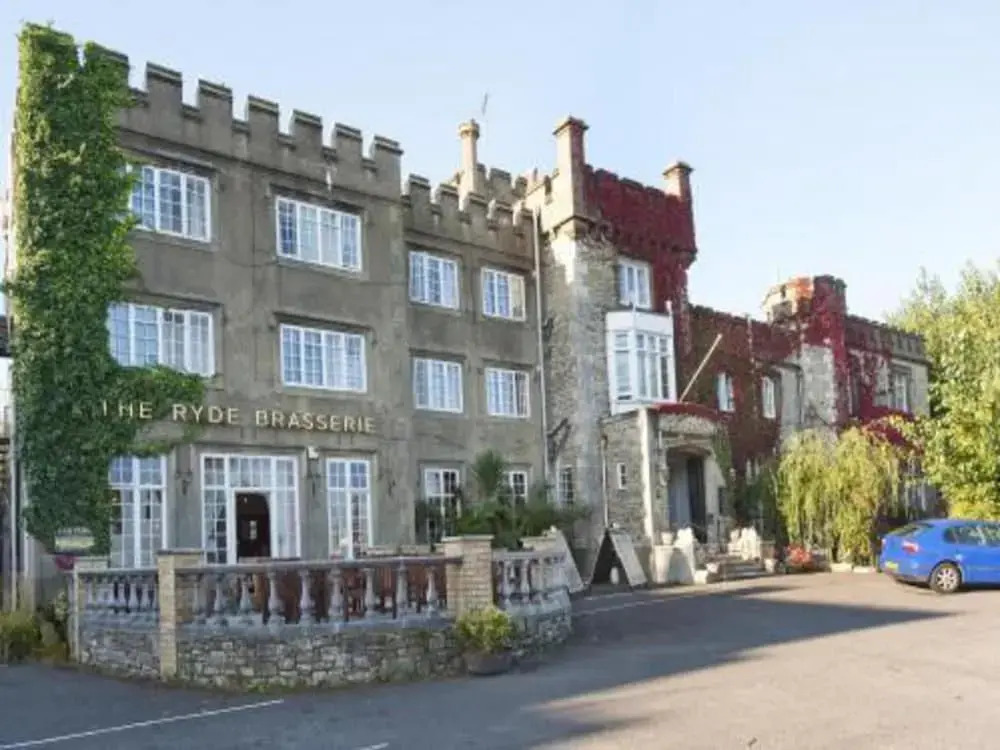 Ryde Castle by Greene King Inns