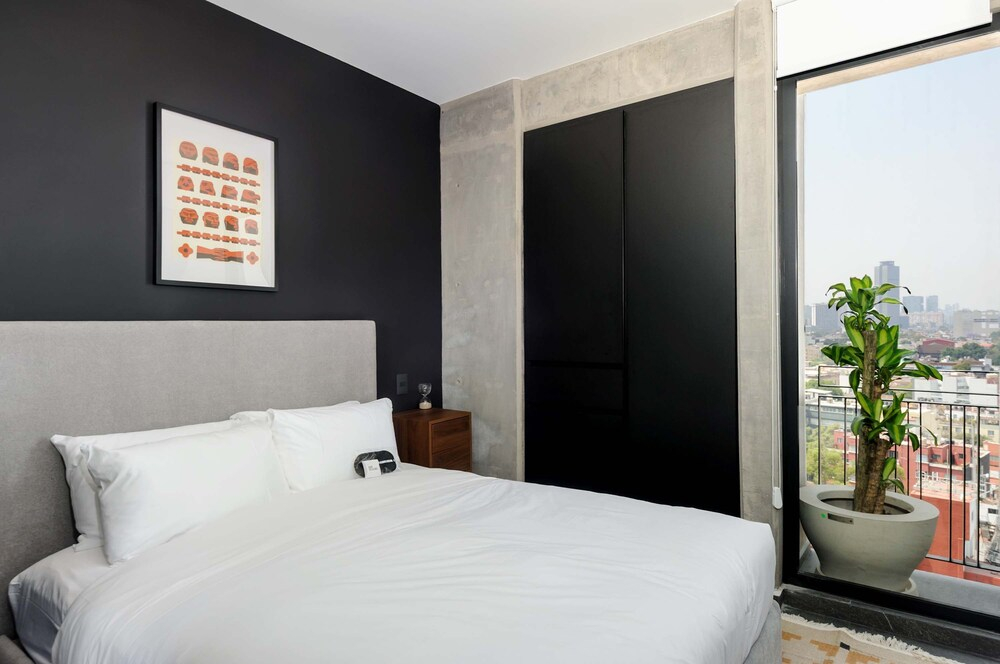 w Nest-style 1BR in Lively Tabacalera