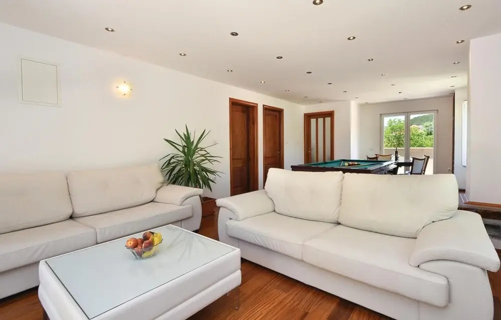 Stunning Home in Sinj With Sauna, Wifi and 4 Bedrooms