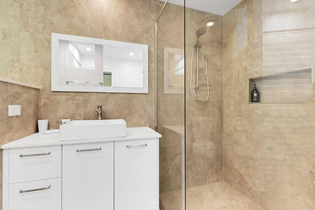 Little Cove Townhouse 12 Pandanus Street 14