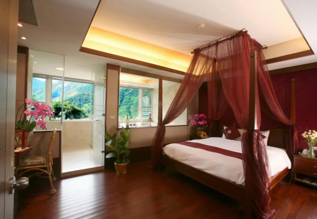 Dongpo Ti Lun Hotel