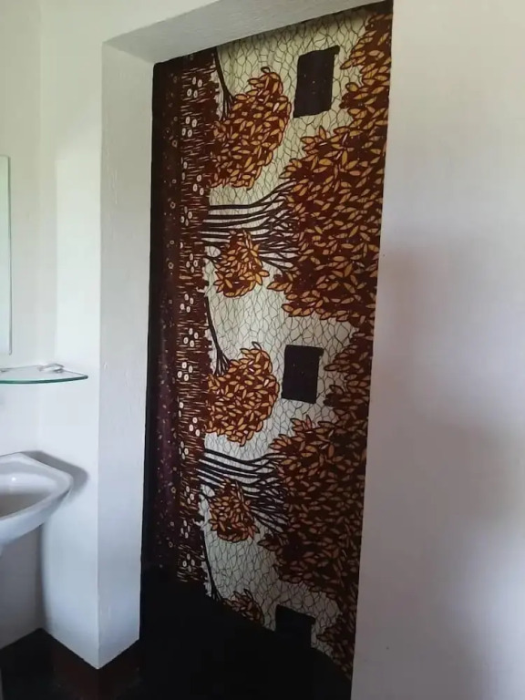Tangi Safaris Lodge