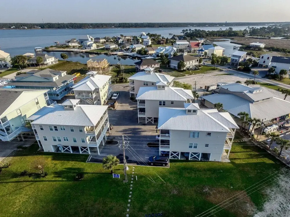 Spinnaker Pointe 2a 3 Bedroom Duplex by RedAwning