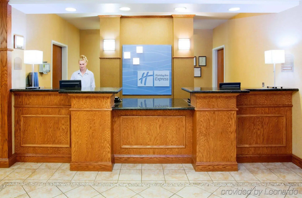 Holiday Inn Express & Suites Rocky Mount Smith Mountain Lake by IHG