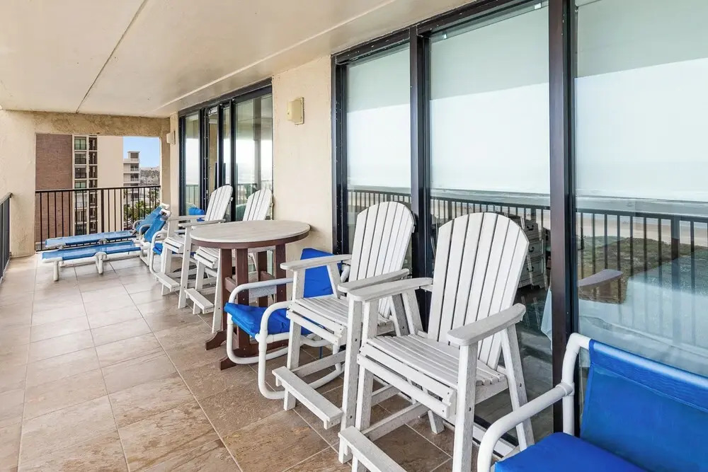 Updated Corner 3BR w/ View: Suntide III - Unit 710