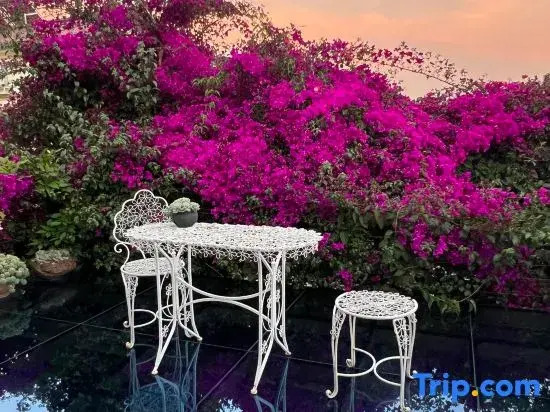 Tengchong Jimei Garden Hot Spring Homestay