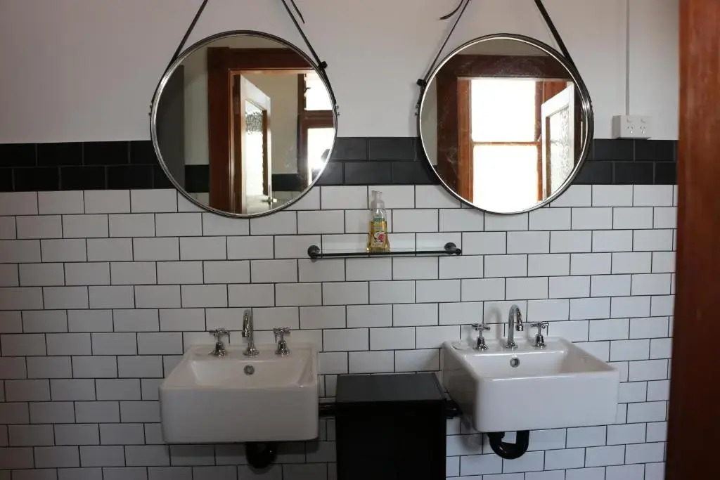 Guildford Hotel