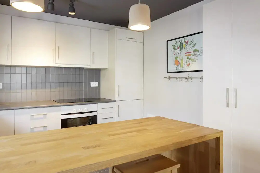Eth Paer 1 by FeelFree Rentals