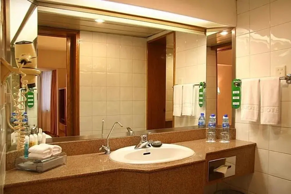 Qiyun Hotel