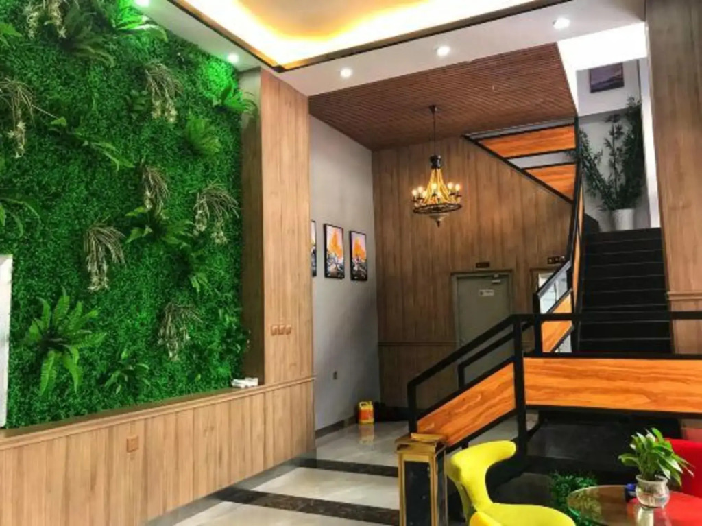 Light hotel