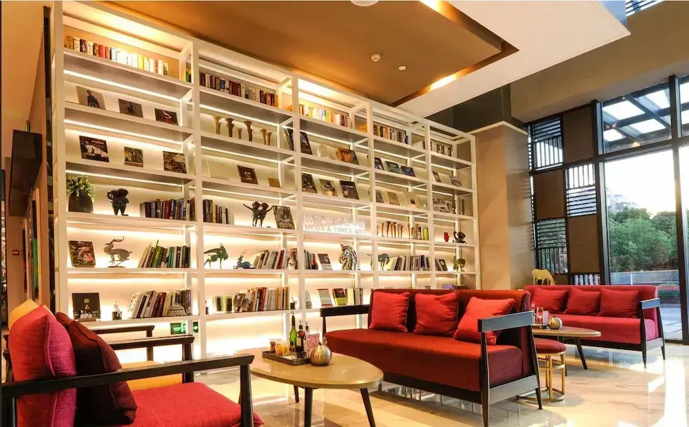 Lujiang Mega Hotel