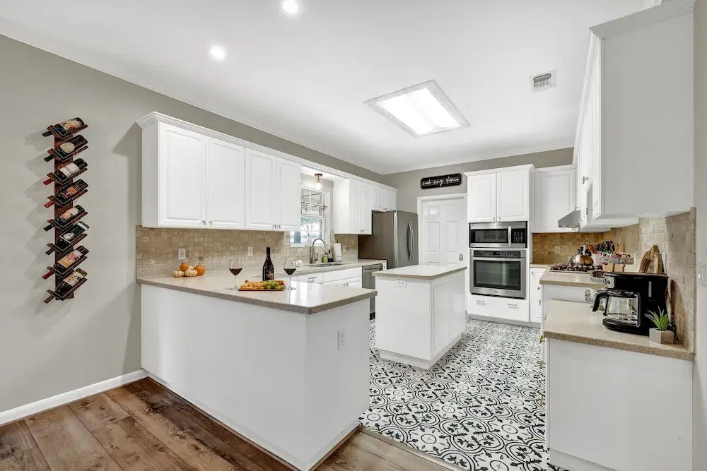 Amazing Haus With Fire Pit! - 2 Mins to Main St!