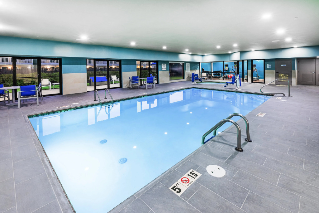 Holiday Inn Express & Suites Sulphur - Lake Charles by IHG