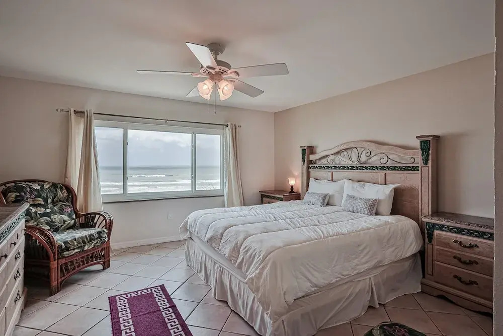 Oceanfront Townhouse With Shared Pools, Ocean View, Wifi, W/d, and Central AC
