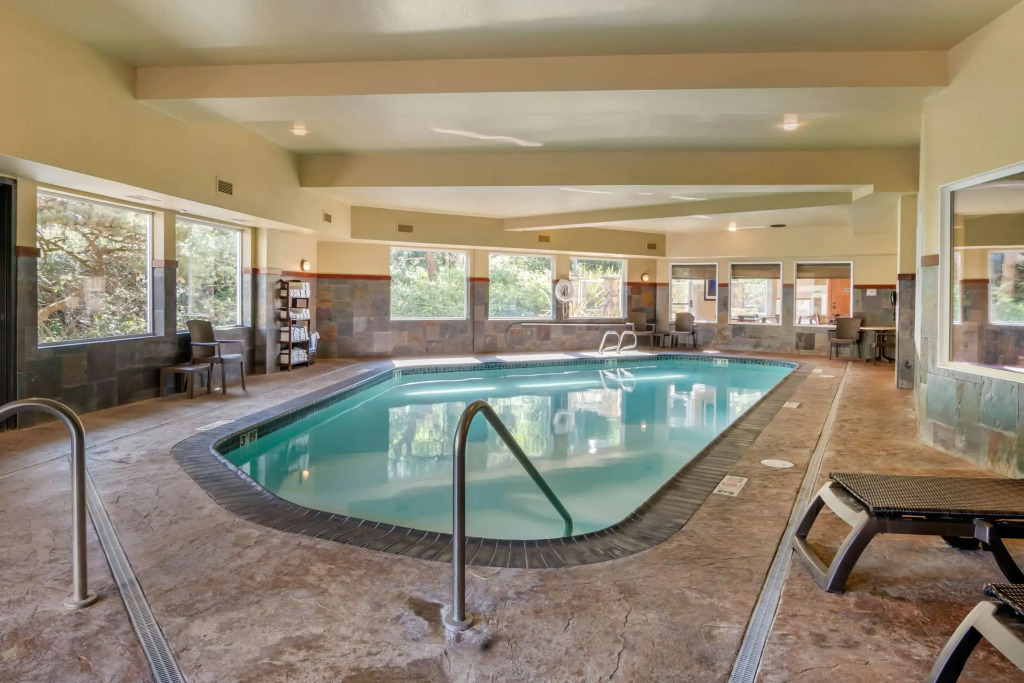 Comfort Inn & Suites Lincoln City