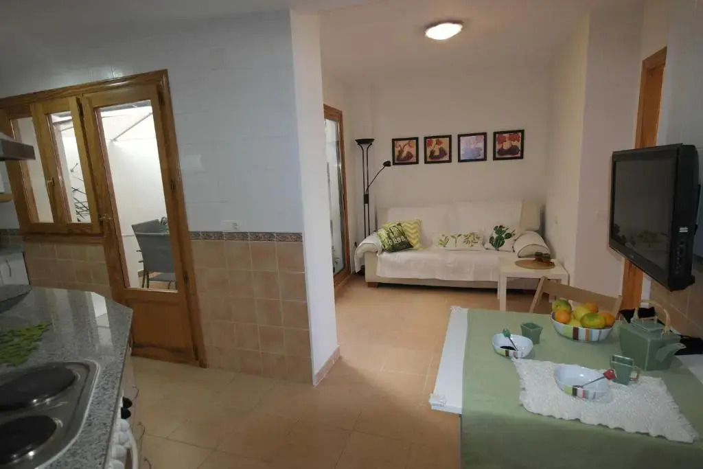 AR28-2, Bonito apartamento en primera línea