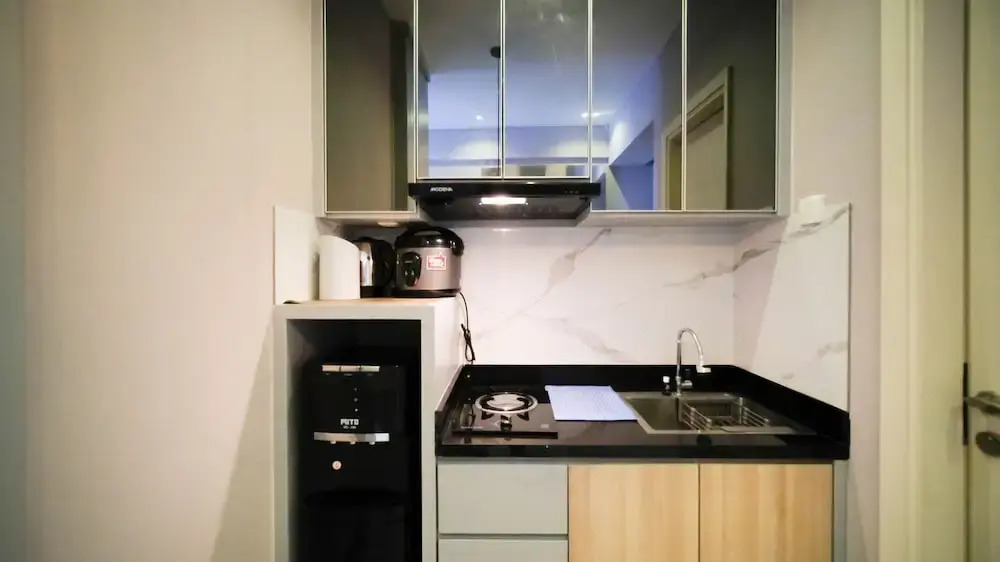 Simple And Cozy Studio At Benson Supermall Mansion Apartment