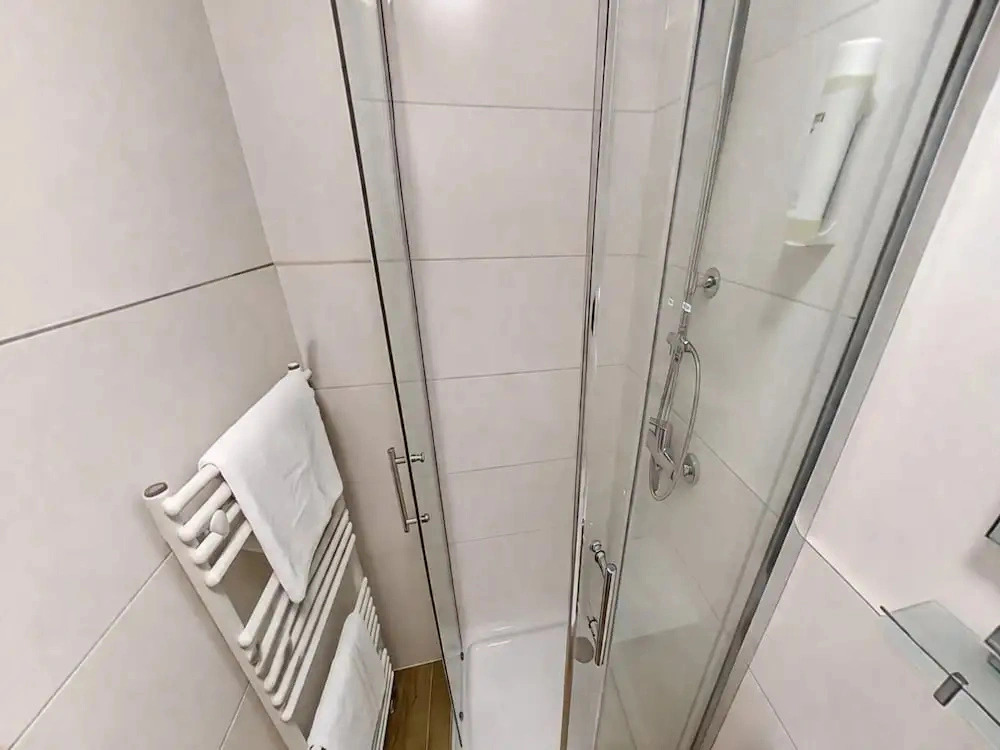 Studio Robert mit Pool und Sauna