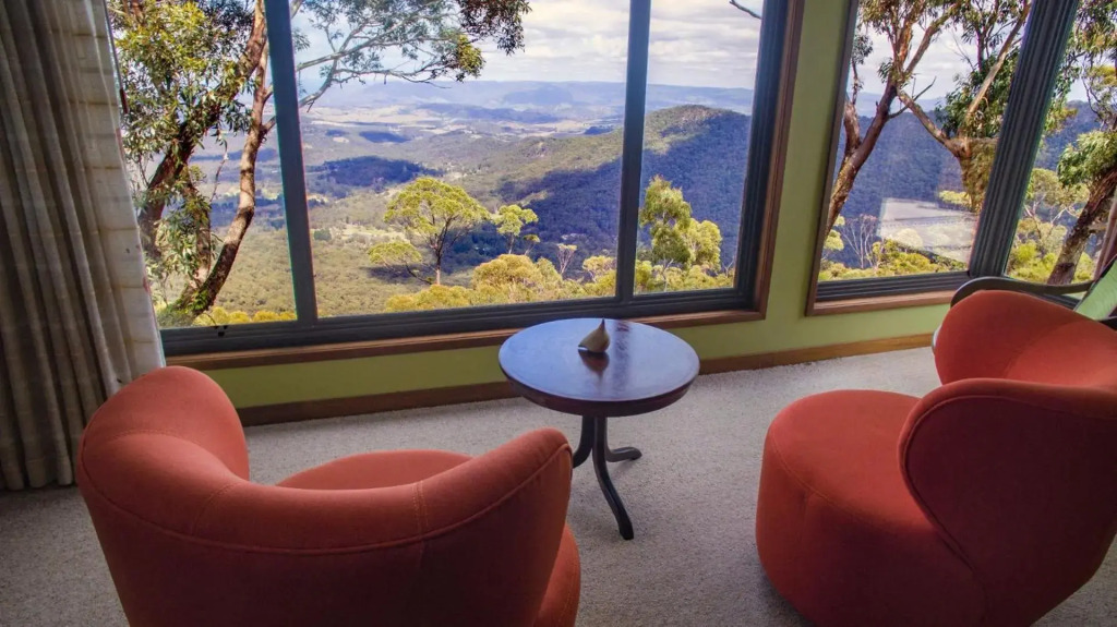 Moonya Lodge