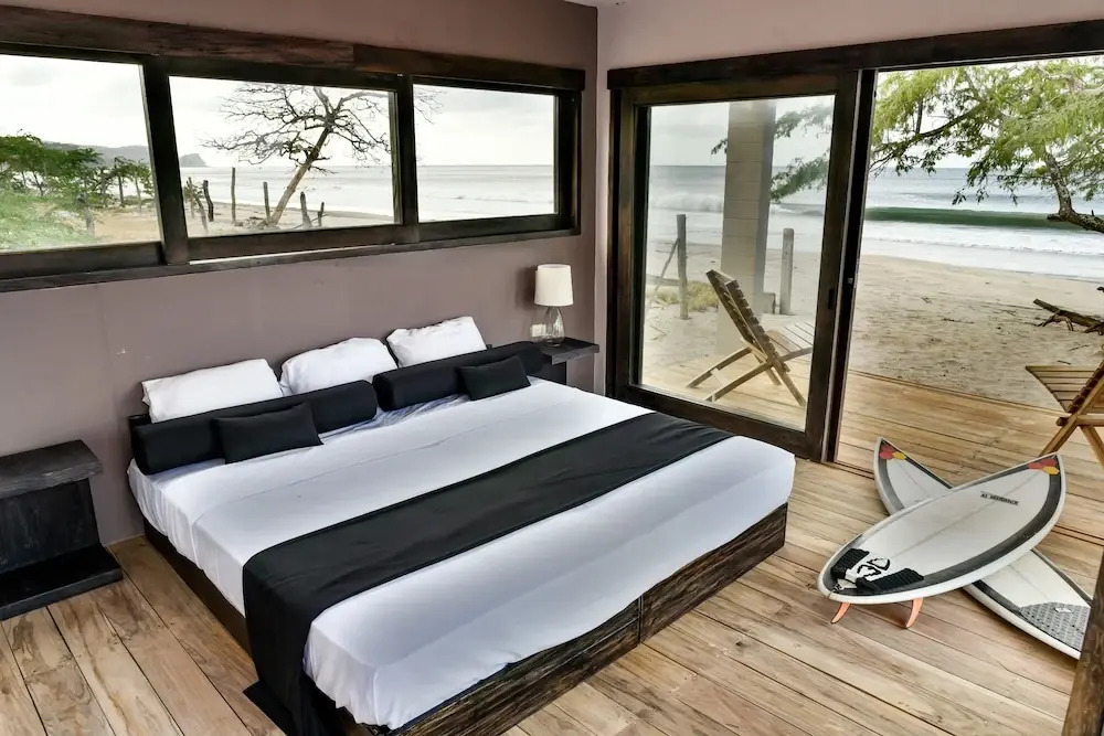 99 Surf Lodge