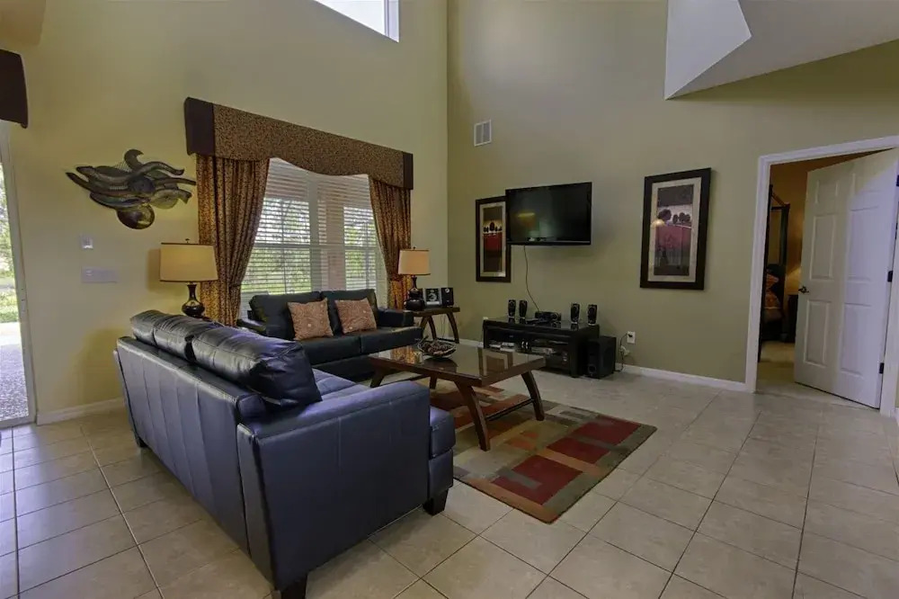 Stunning 6 Bed Modern Villa with Harry Potter Themed Room And South Facing Pool And SPA Overlooking Conservation Land