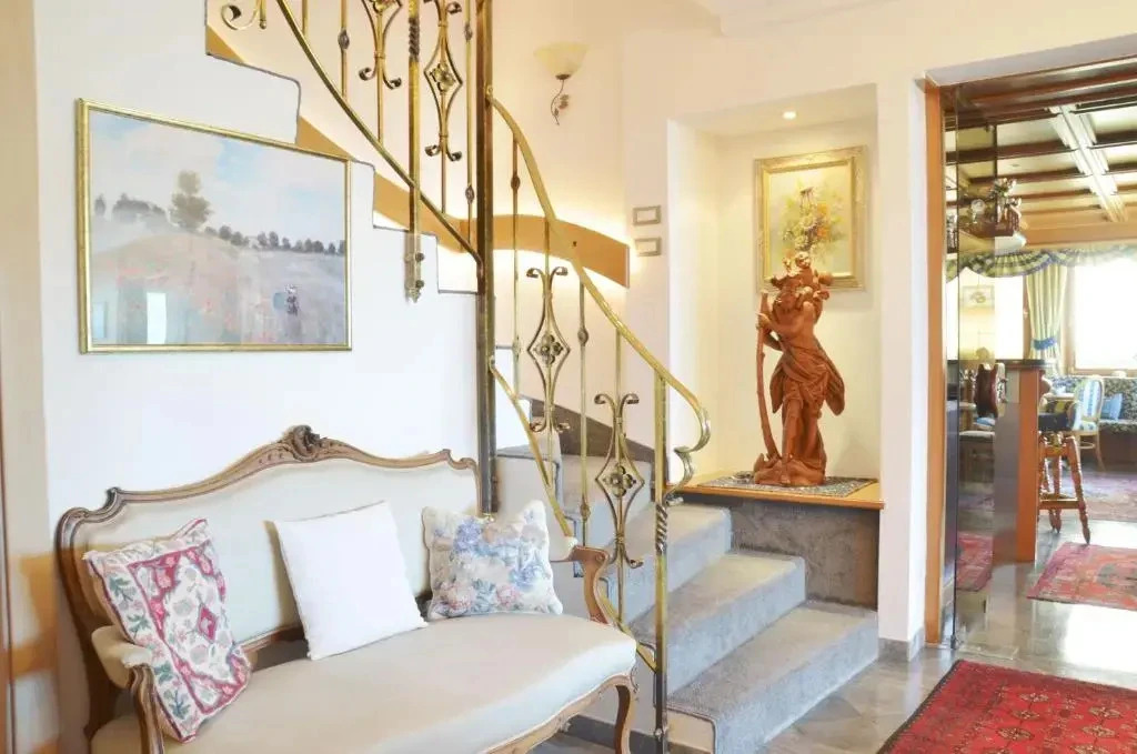 Hotel Karin