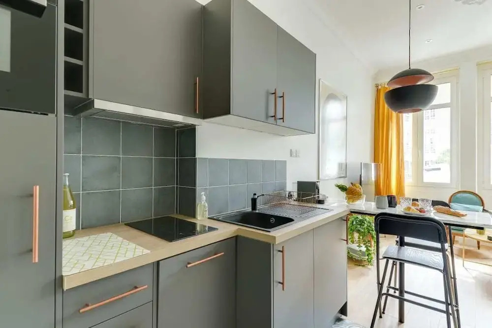 Sublime chic & modern apartment - Paris 5e by GuestReady