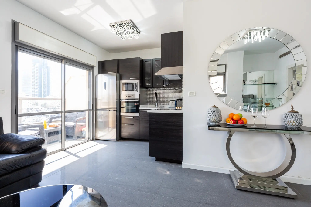 Apartment Miroir, 2BR, Tel Aviv, Kerem, Ha-Kovshim St, #TL38