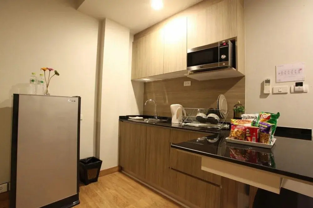 NARITA amata
